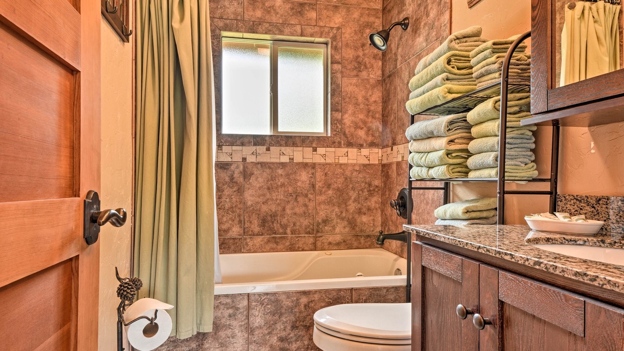 Photo of Bathroom in Gold Beach