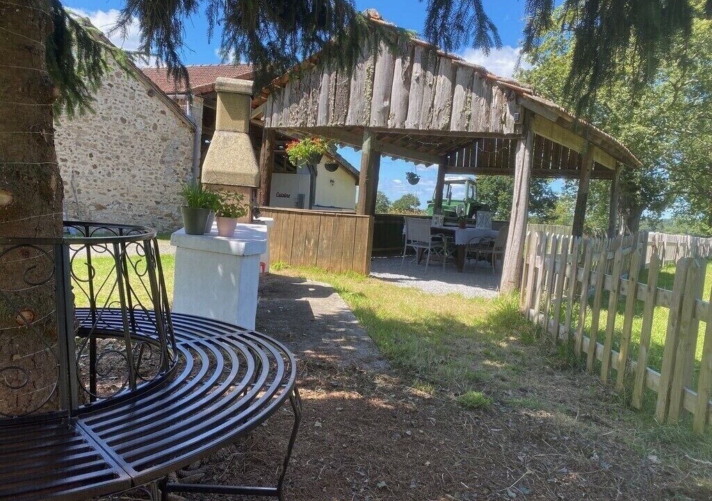 Photo of Outdoor in Blond