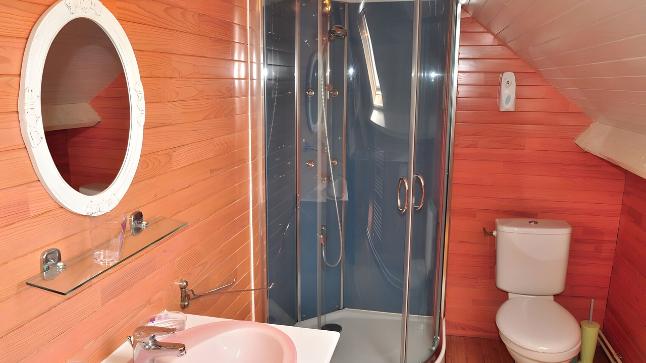 Photo of Bathroom in Plogonnec