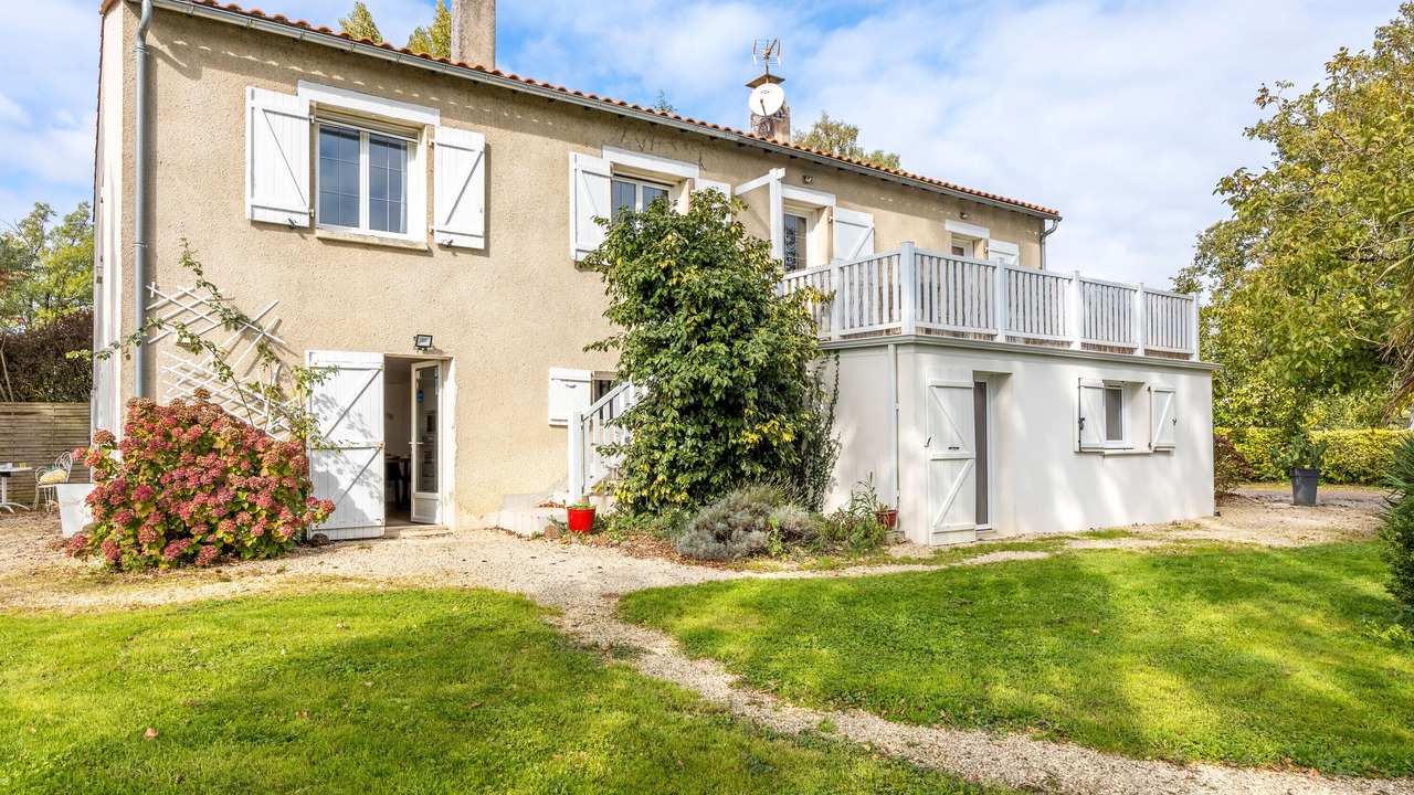 Photo of Outdoor in Saint-Michel-Mont-Mercure