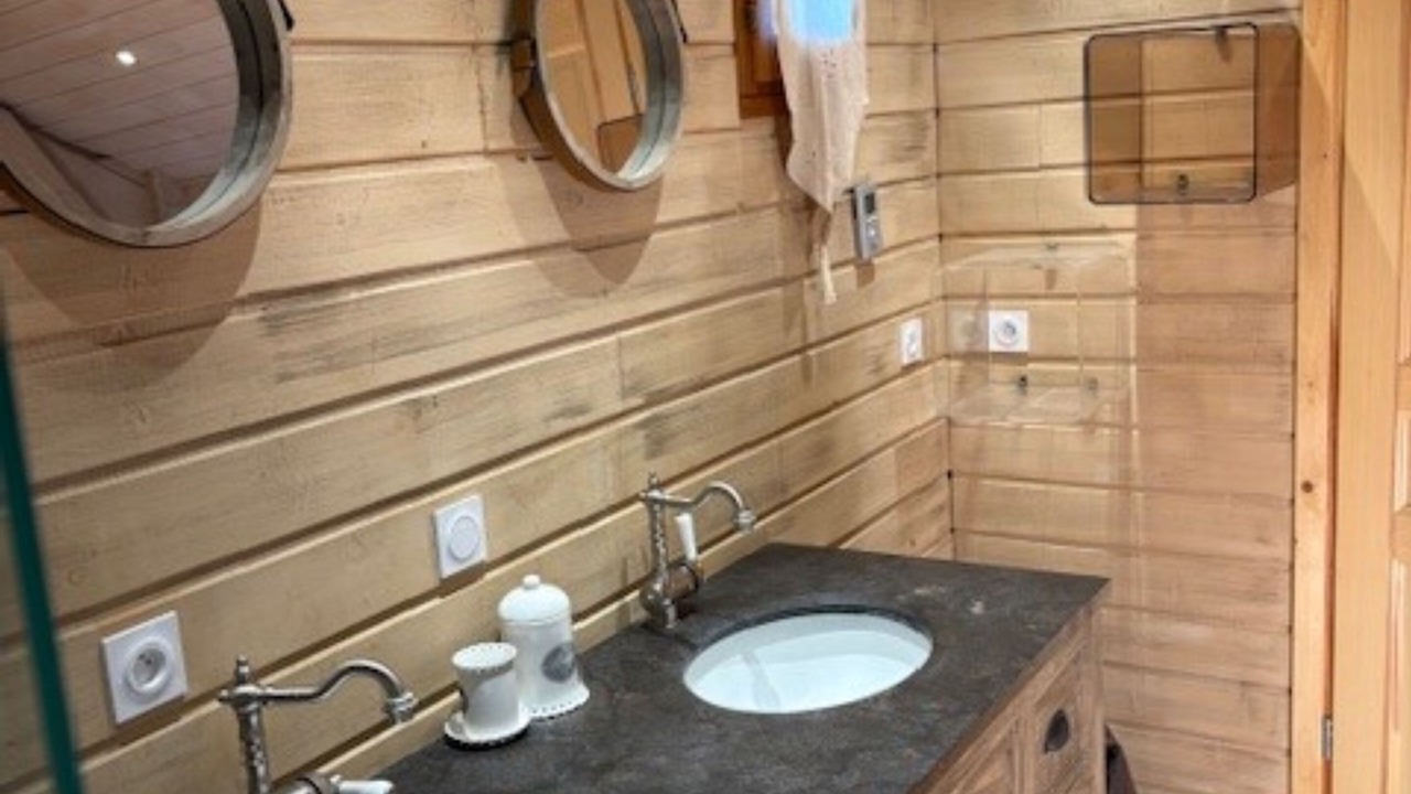 Photo of Bathroom in La Joue du Loup