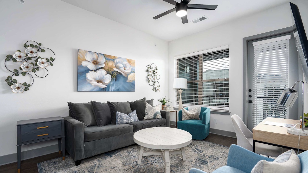 Photo of Livingroom in Crestline Heights