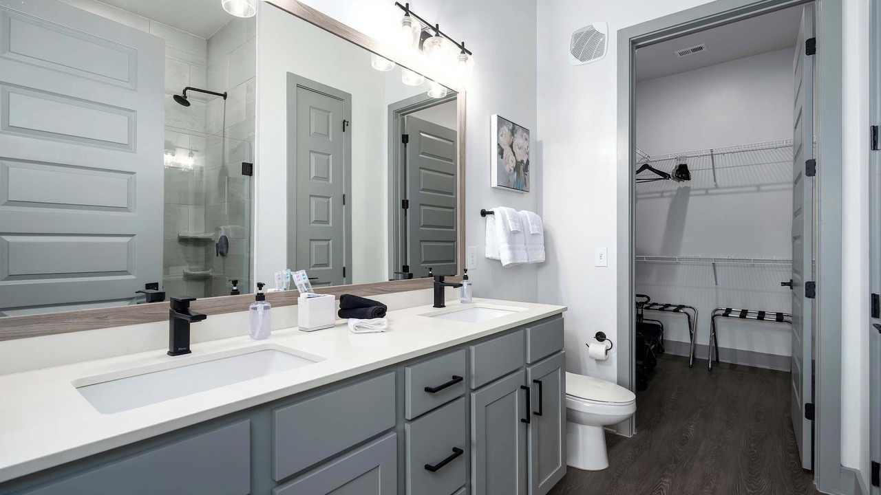 Photo of Bathroom in Crestline Heights