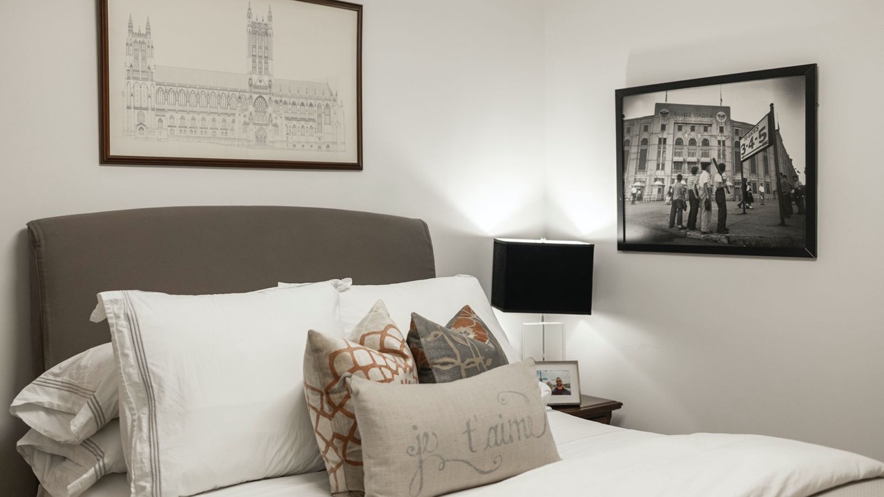 Photo of Bedroom in Dupont Circle