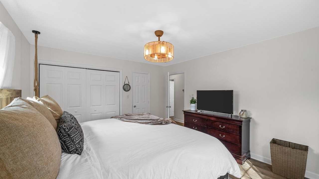 Photo of Bedroom in Ashland City