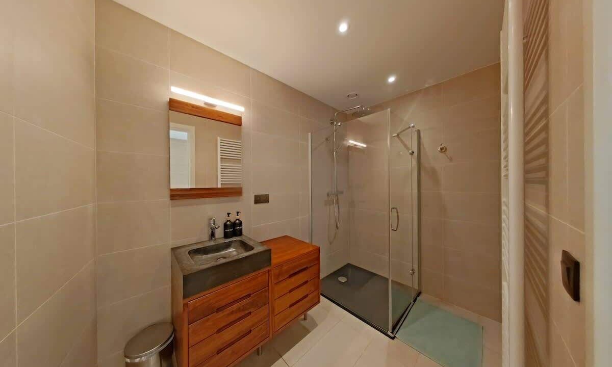 Photo of Bathroom in Lower Town