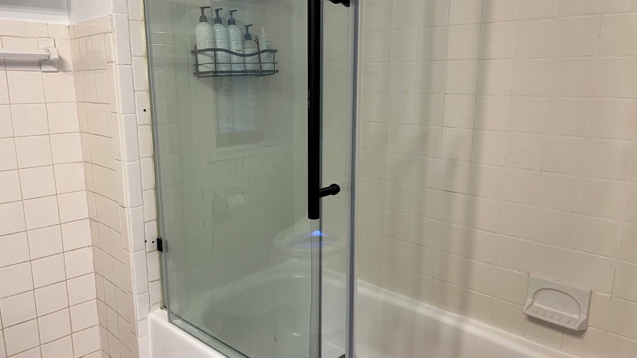Photo of Bathroom in Cardozo