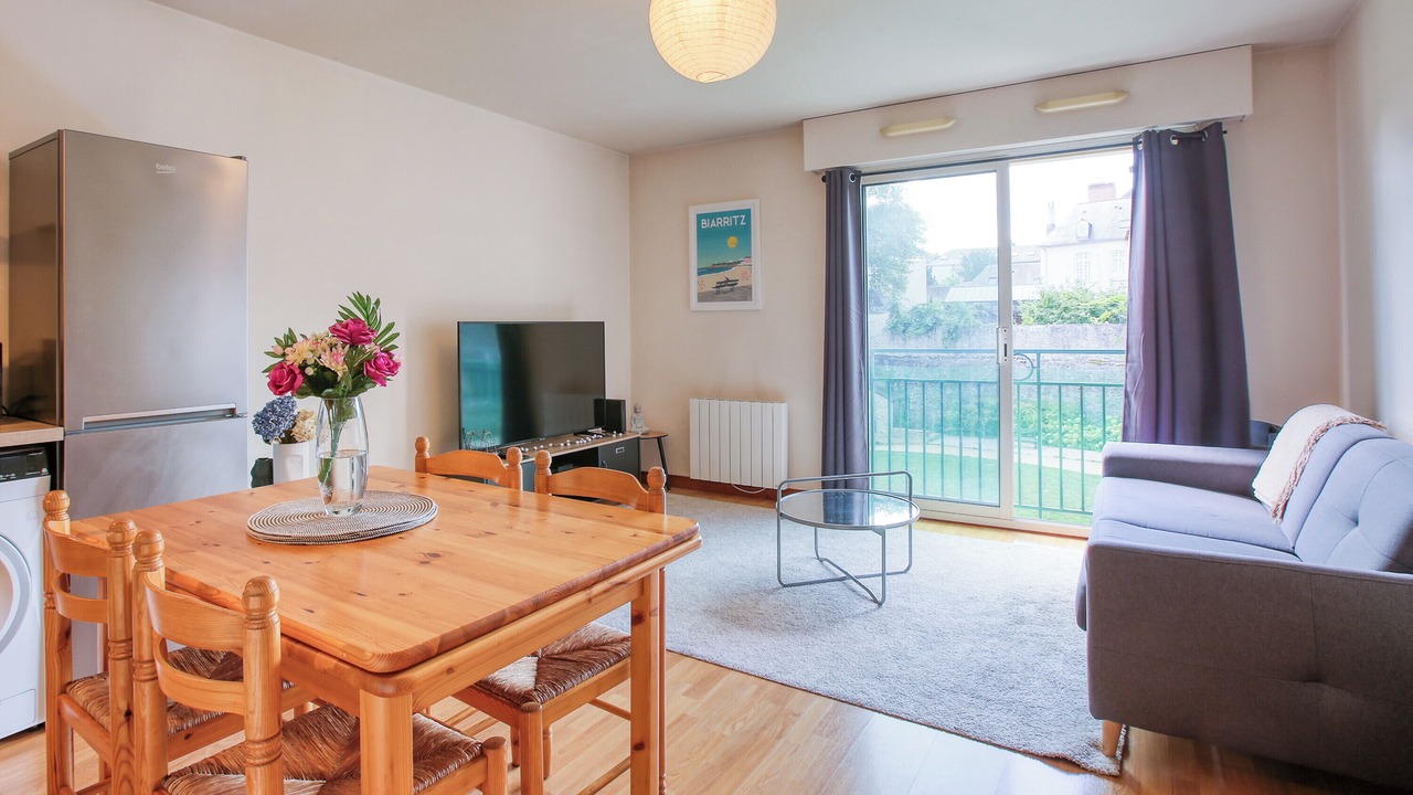 Photo of Livingroom in Laval