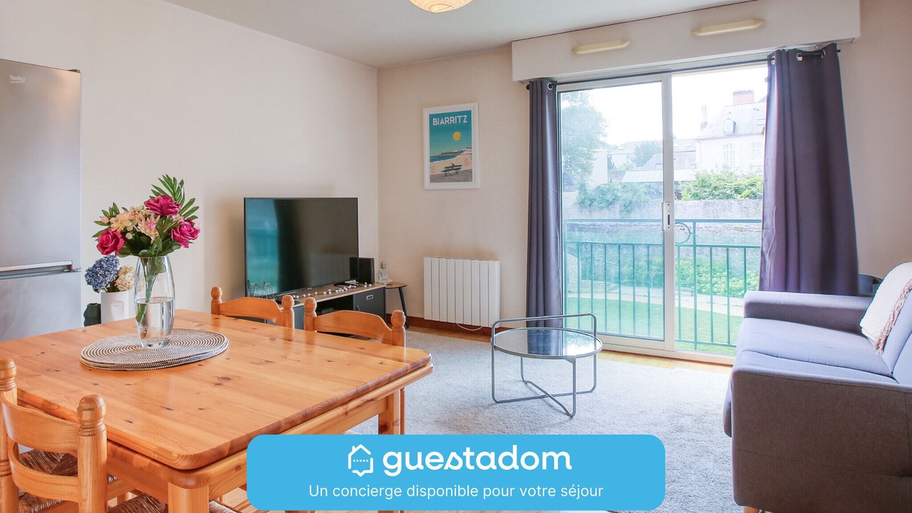 Photo of Livingroom in Laval