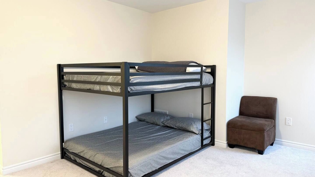 Photo of Bedroom in Thorold