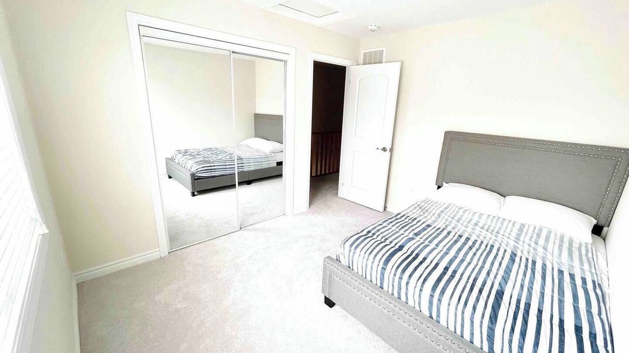 Photo of Bedroom in Thorold