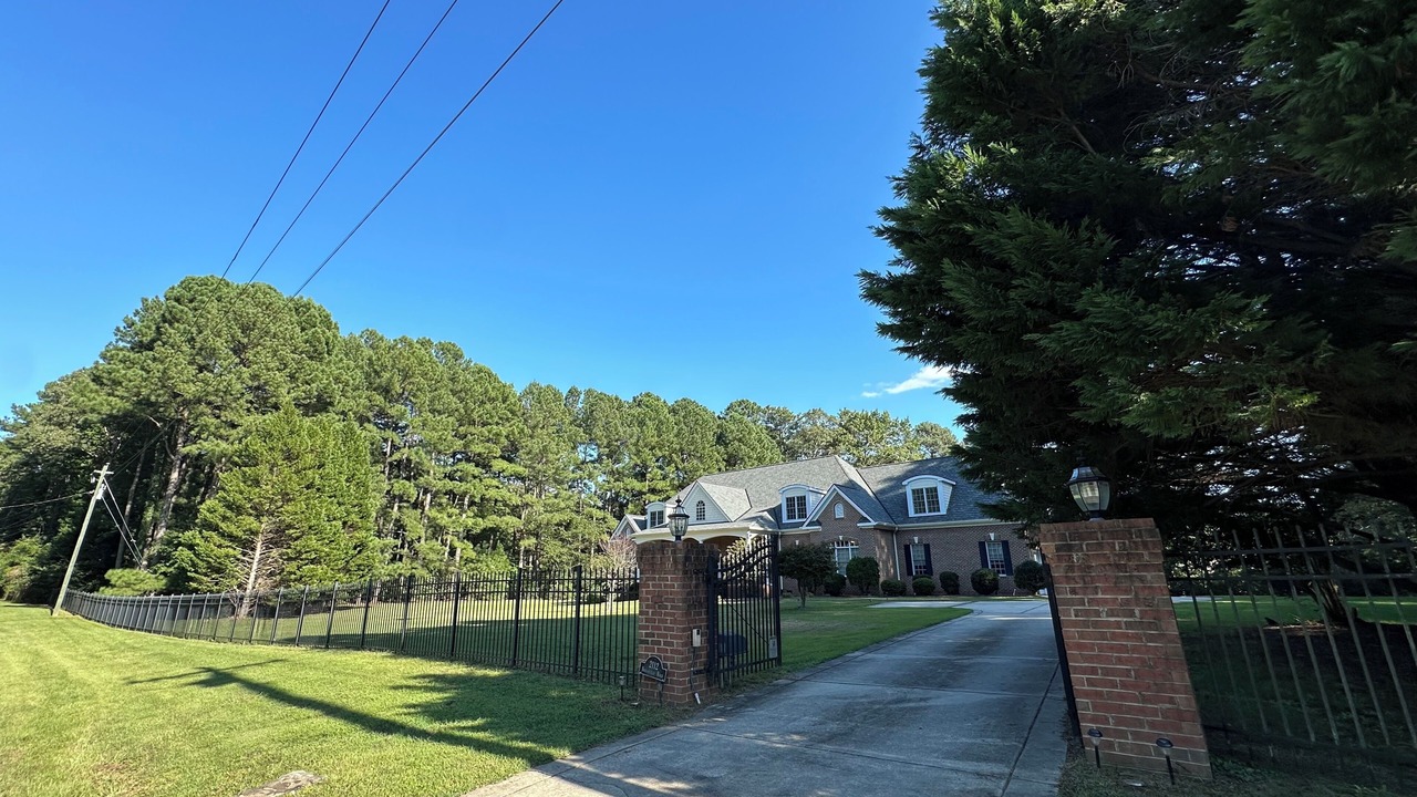 Photo of Outdoor in Forestbrook