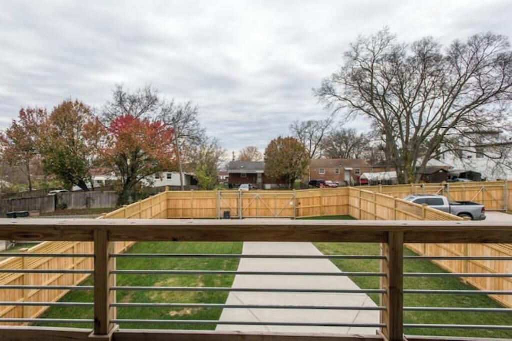 Photo of Outdoor in Shelby Hills