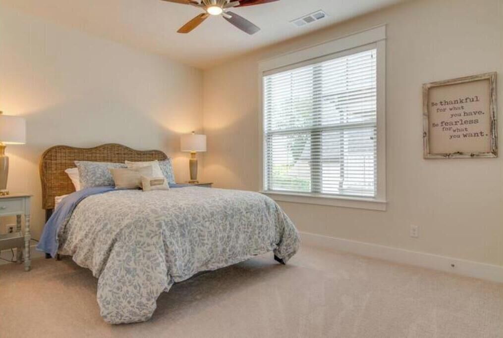 Photo of Bedroom in Shelby Hills