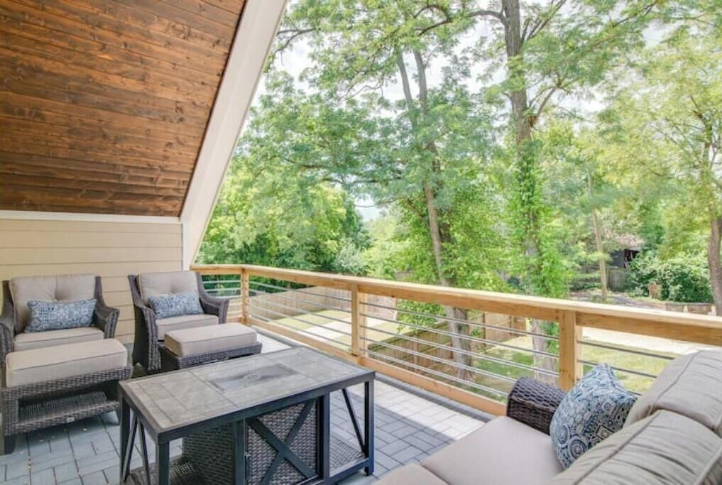 Photo of Patio Balcony in Shelby Hills