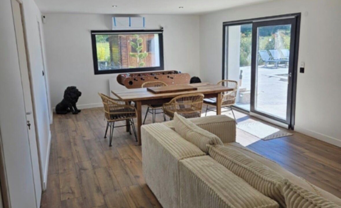 Photo of Livingroom in Tordouet