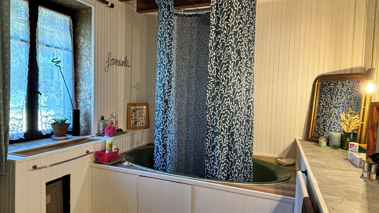 Photo of Bathroom in Bonnetable