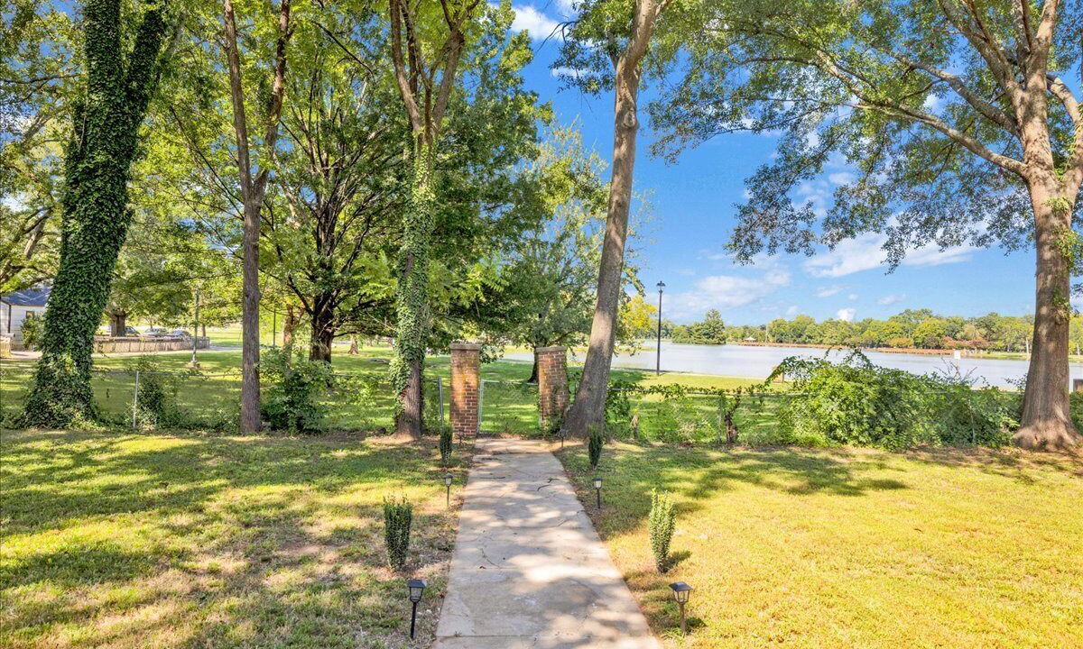 Photo of Outdoor in Crestline Heights
