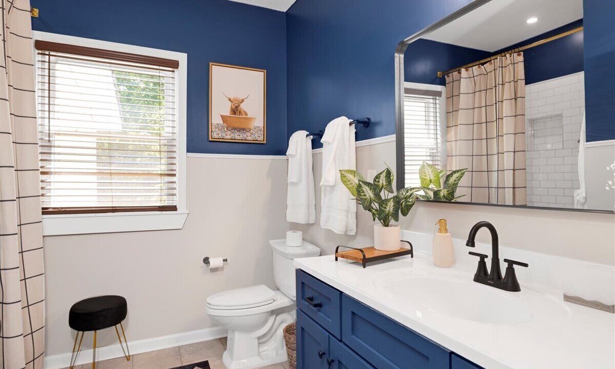 Photo of Bathroom in Crestline Heights