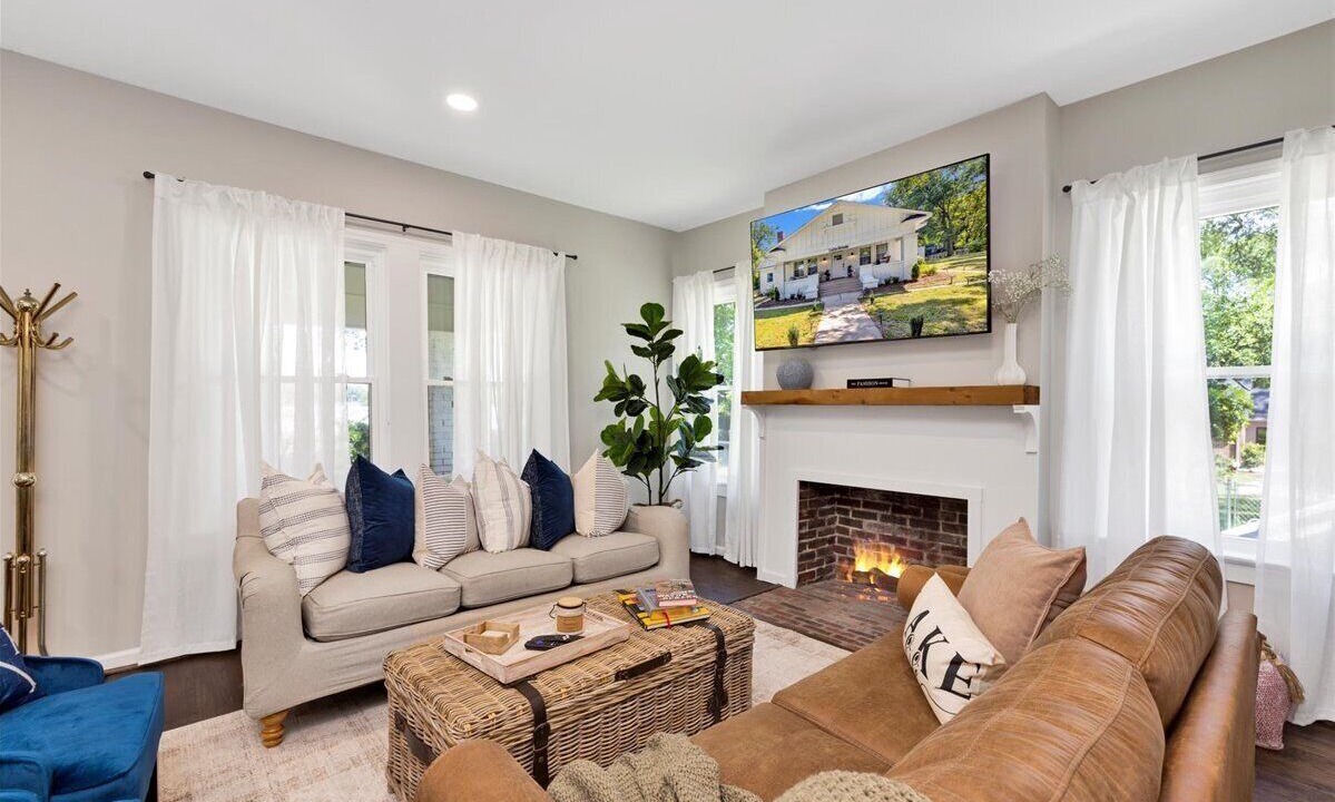 Photo of Livingroom in Crestline Heights
