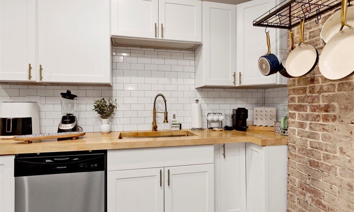 Photo of Kitchen in Crestline Heights