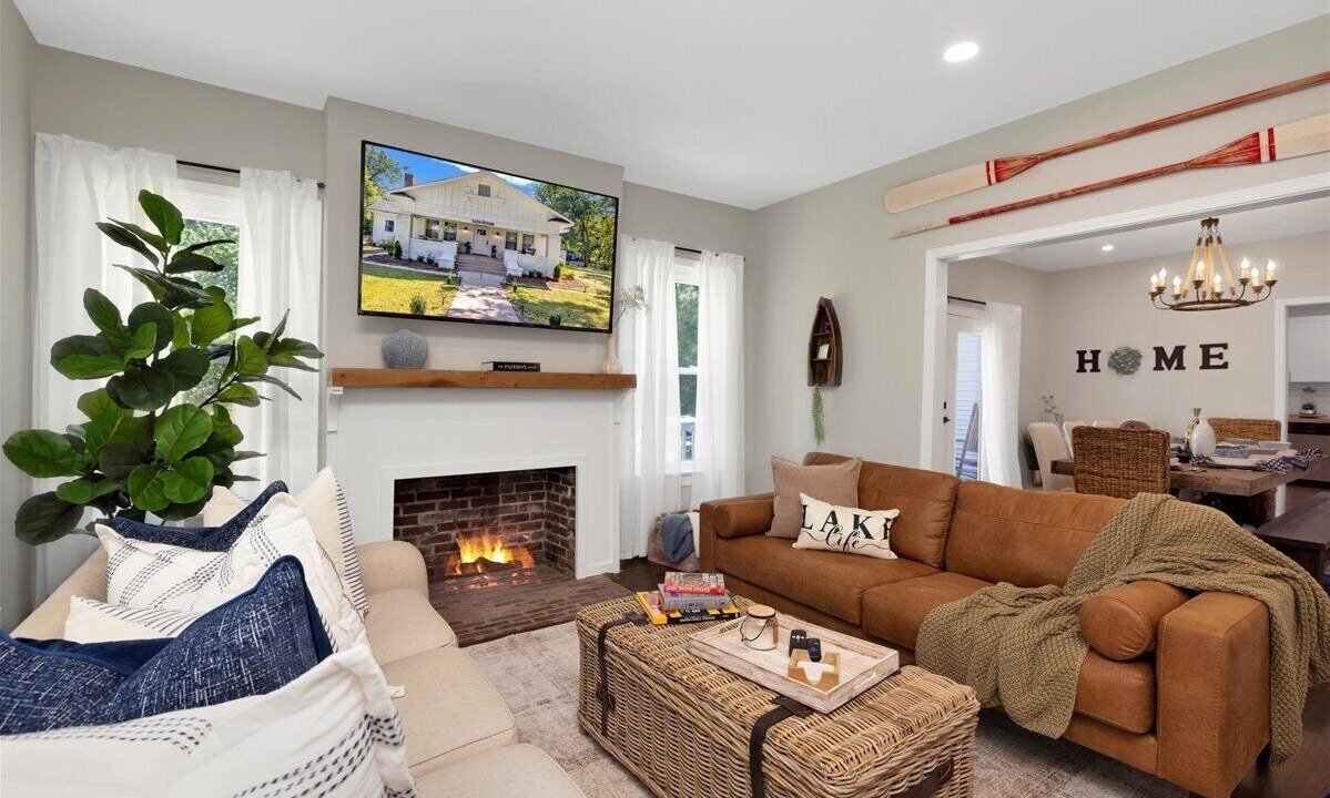 Photo of Livingroom in Crestline Heights