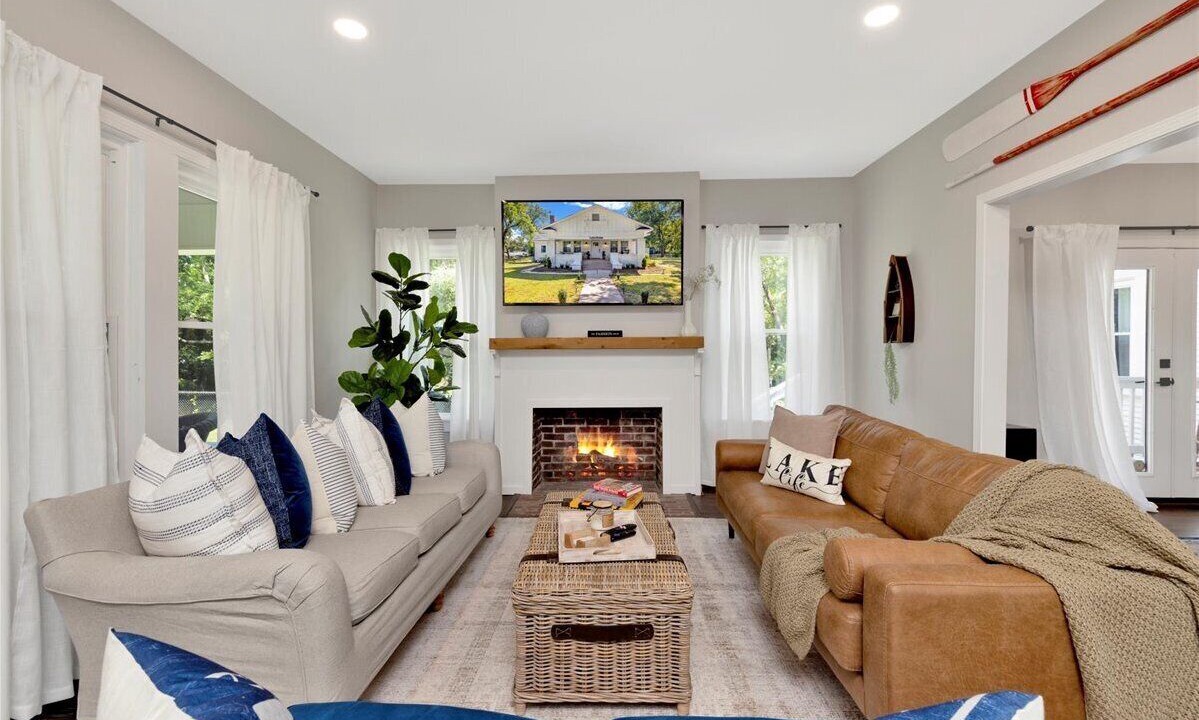 Photo of Livingroom in Crestline Heights