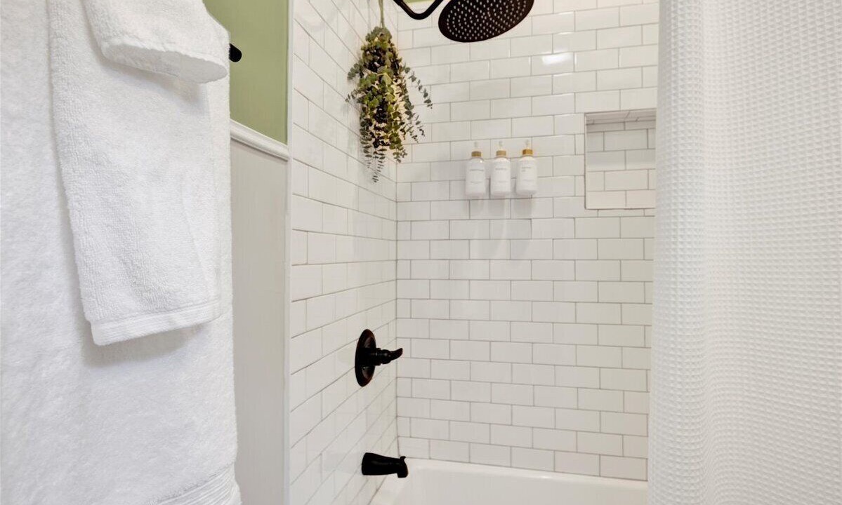 Photo of Bathroom in Crestline Heights
