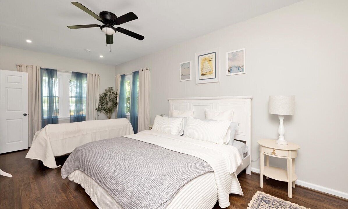 Photo of Bedroom in Crestline Heights
