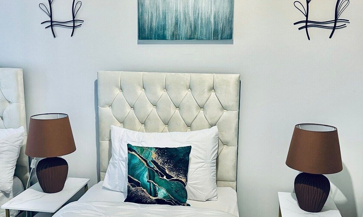 Photo of Bedroom in Wainscot