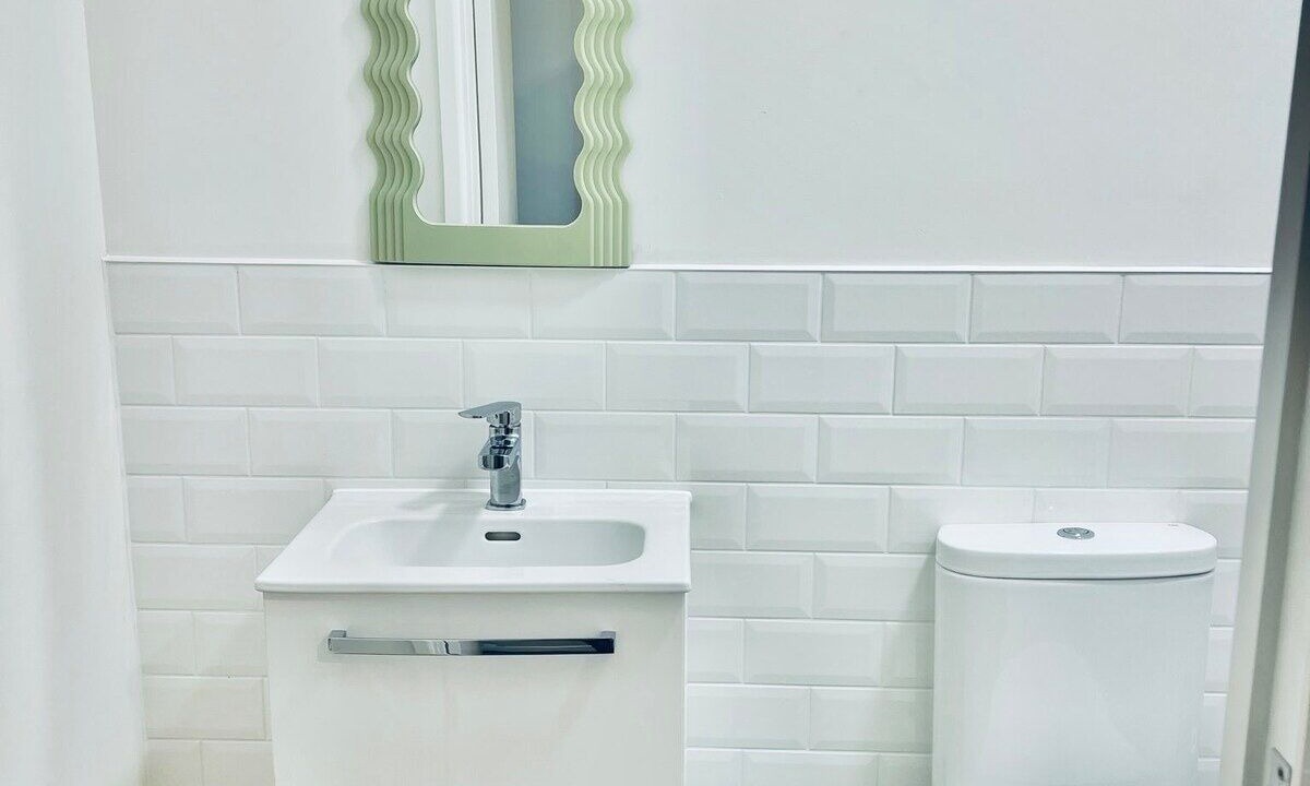 Photo of Bathroom in Wainscot