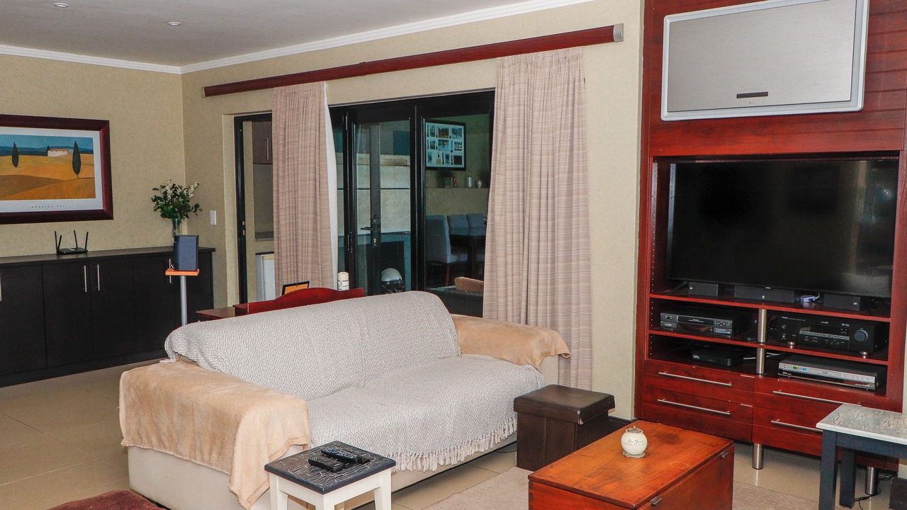 Photo of Livingroom in George