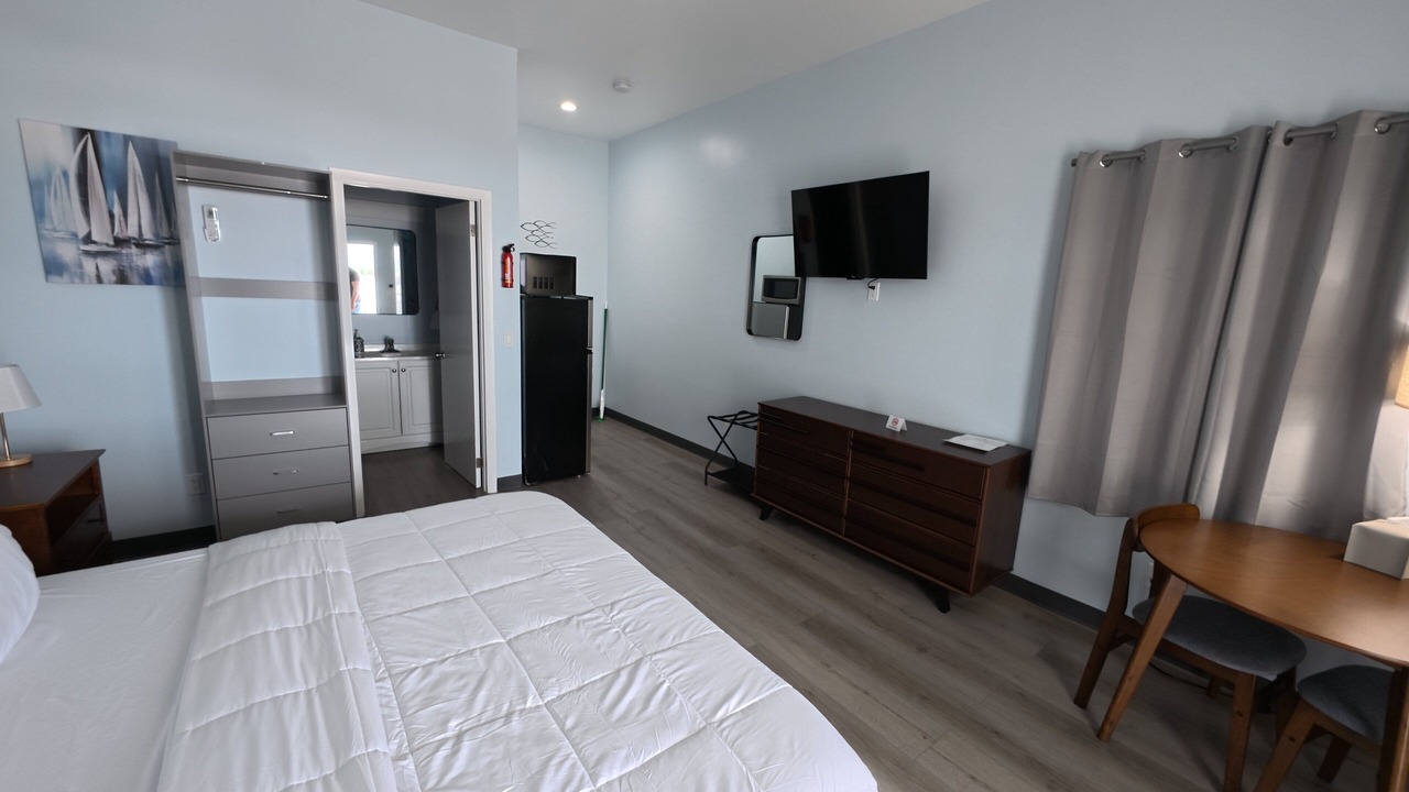 Photo of Bedroom in Lubbers Quarters Cay