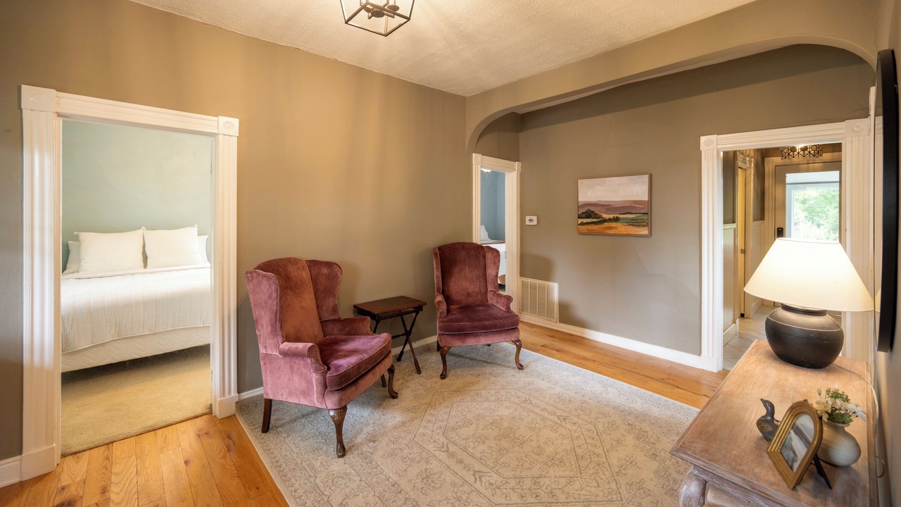 Photo of Bedroom in Lakeside