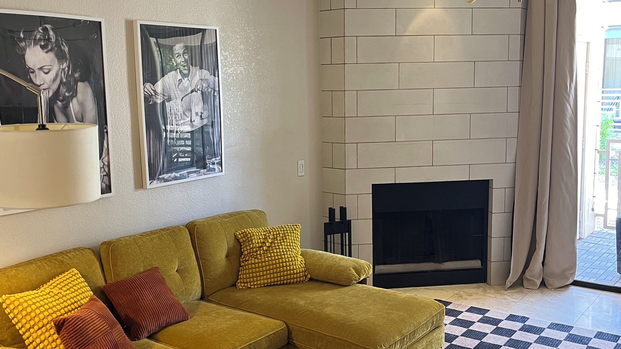 Photo of Livingroom in Olivewood Est