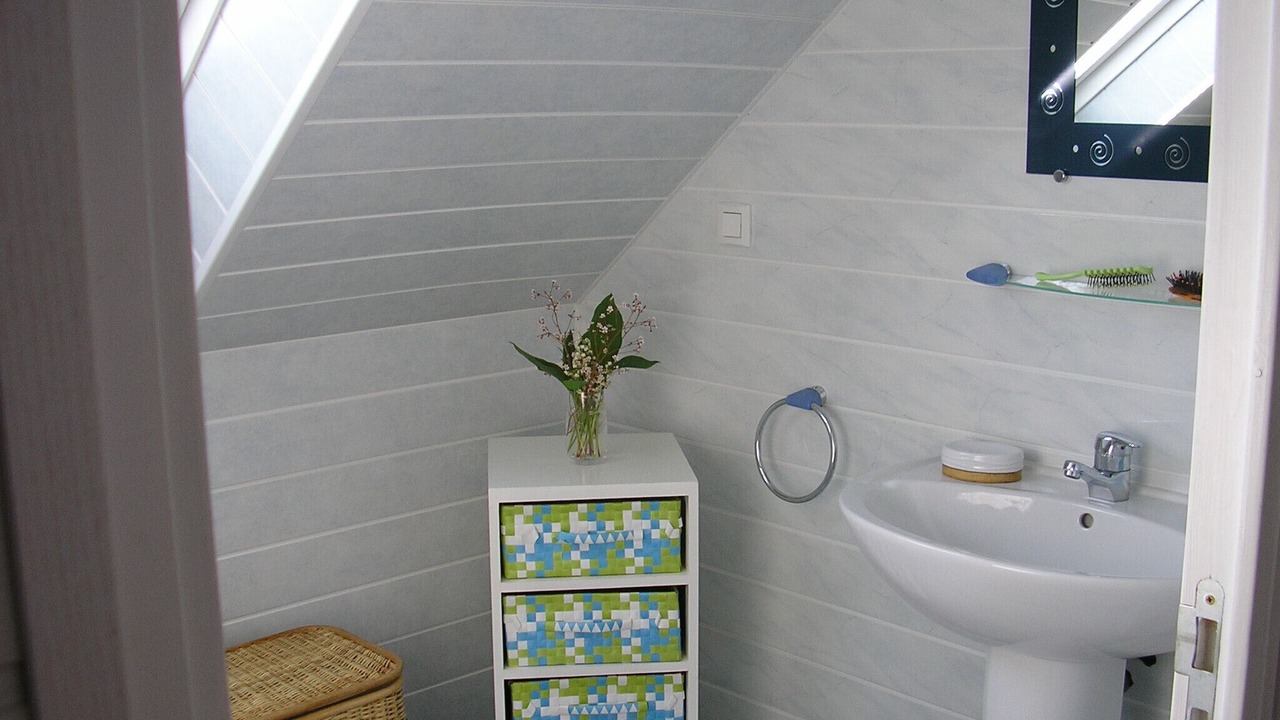 Photo of Bathroom in Le Cloitre-Saint-Thegonnec