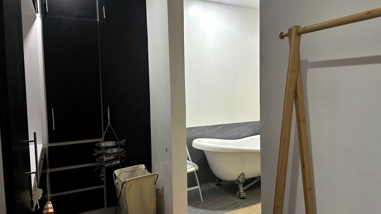 Photo of Bathroom in Moonwalk