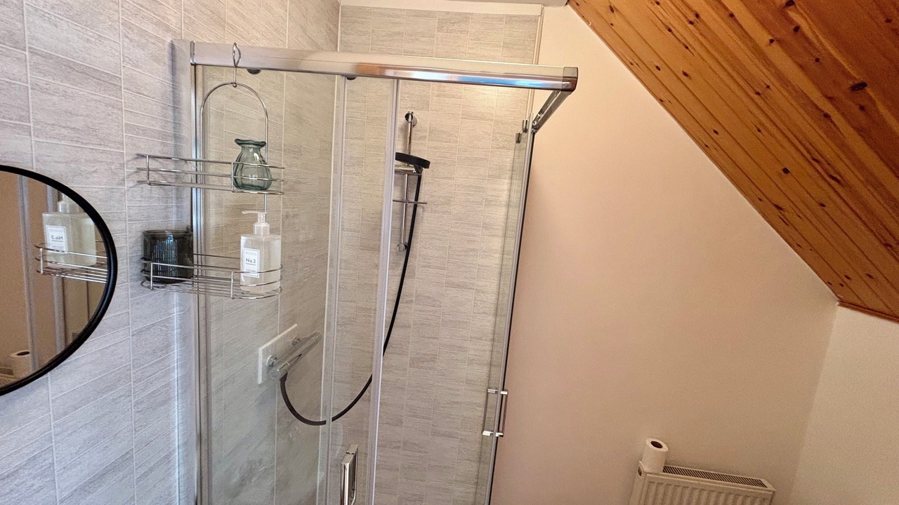 Photo of Bathroom in Rosslare Harbour
