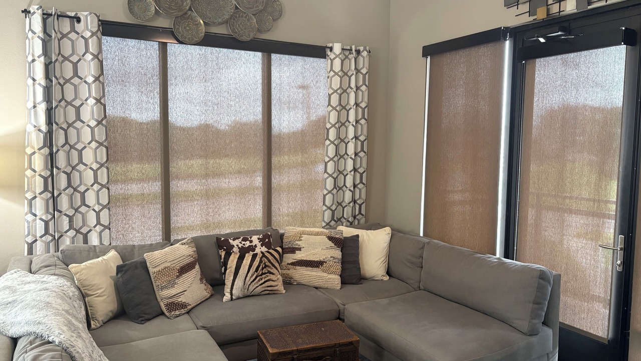 Photo of Livingroom in Las Colinas