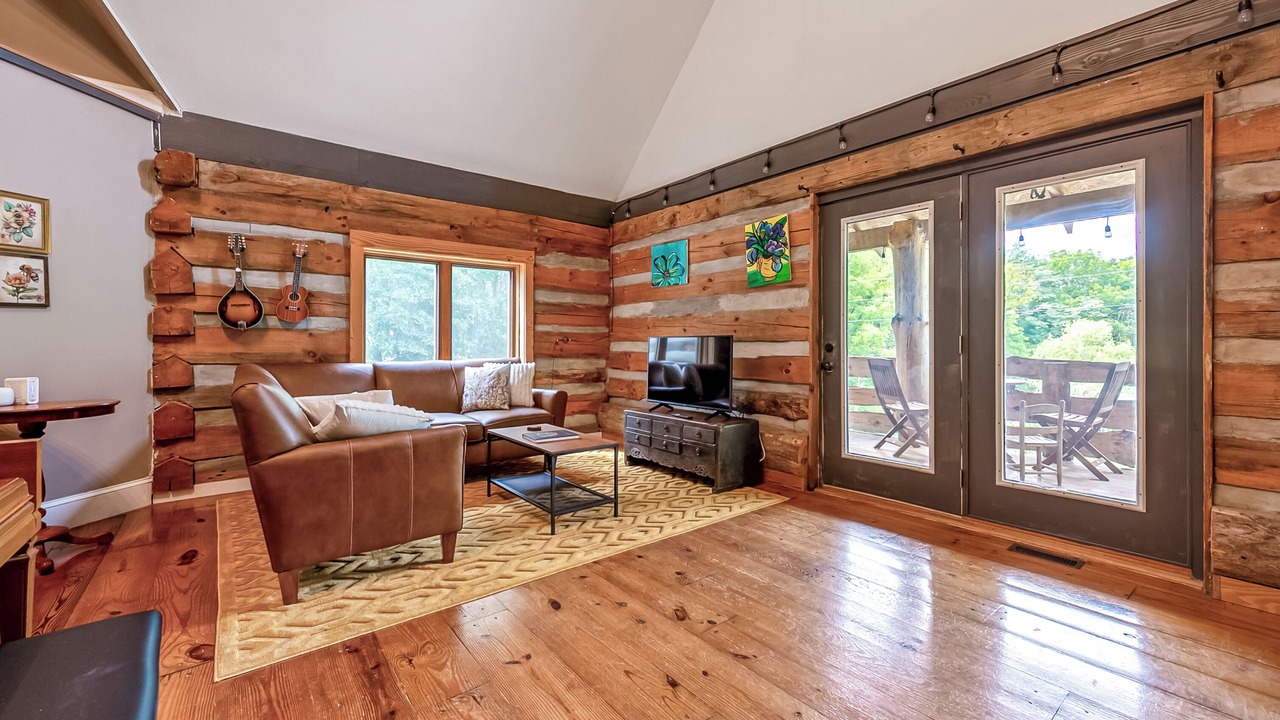 Photo of Bedroom in Blacksburg