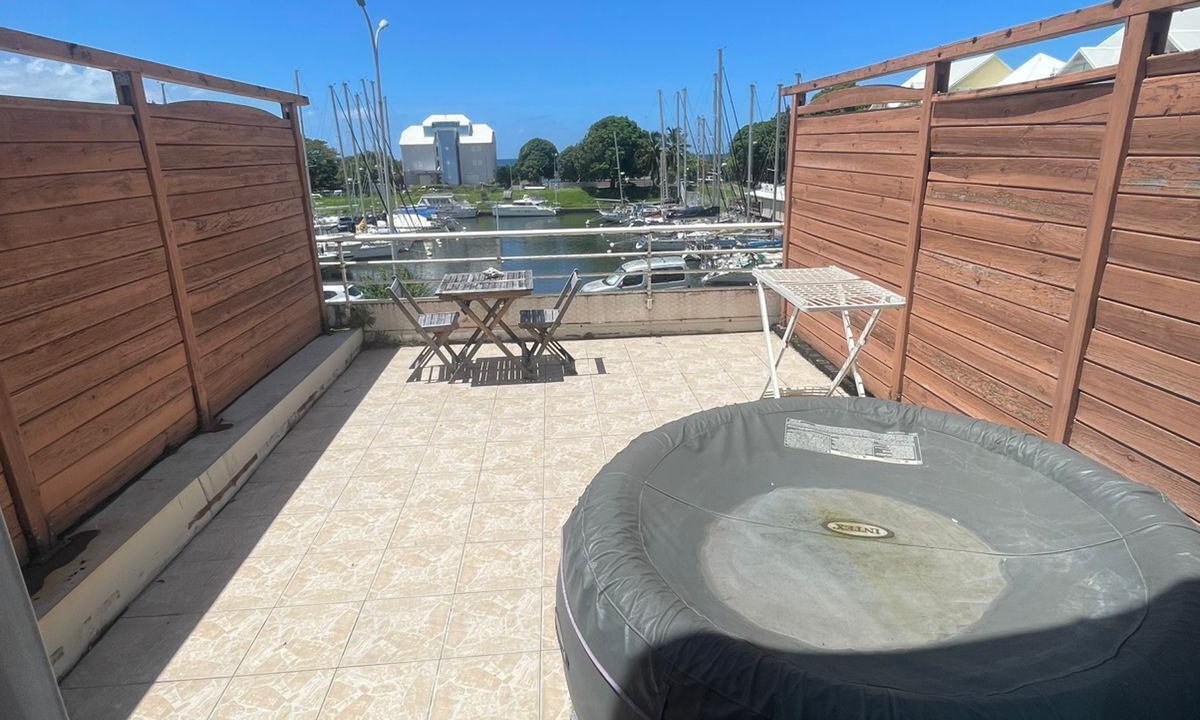 Photo of Patio Balcony in Riviere-Sens