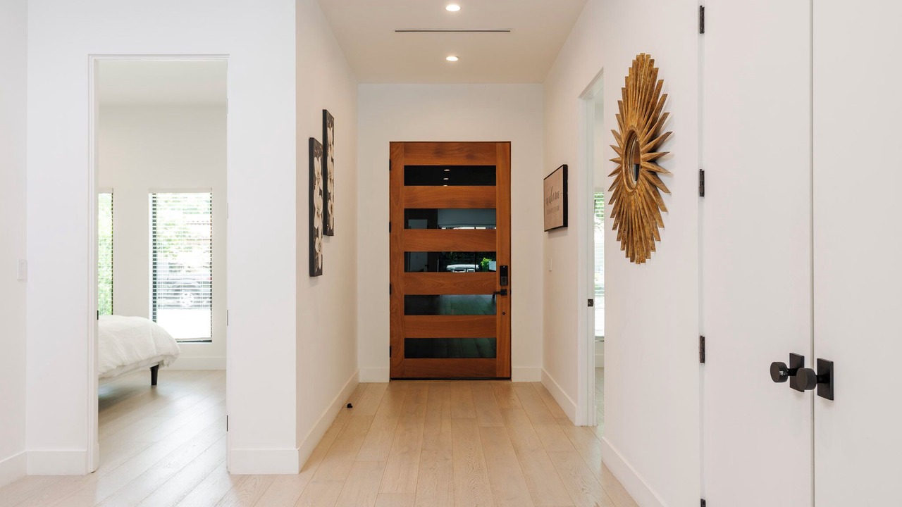 Photo of Bedroom in Valley Village