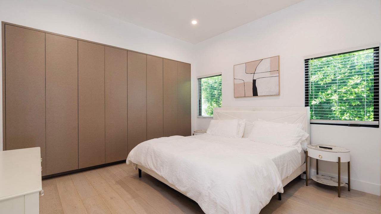 Photo of Bedroom in Valley Village