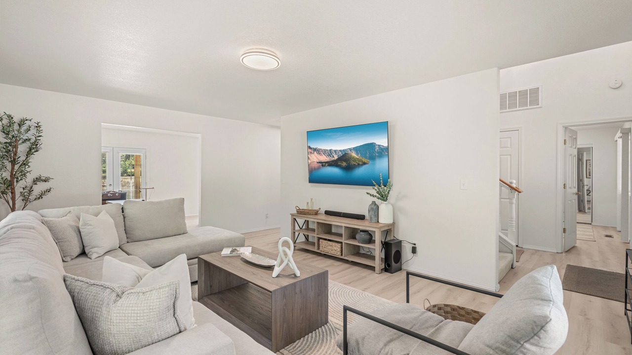 Photo of Livingroom in Douglas County