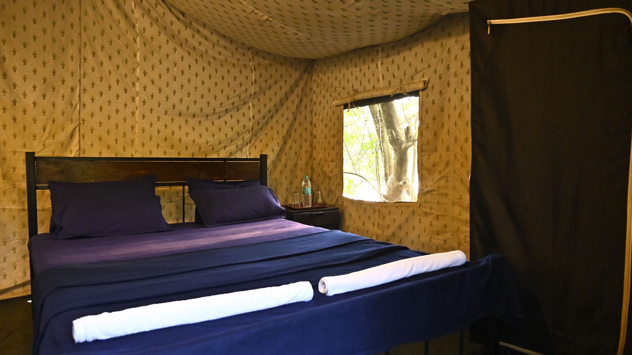 Photo of Bedroom in Karwar