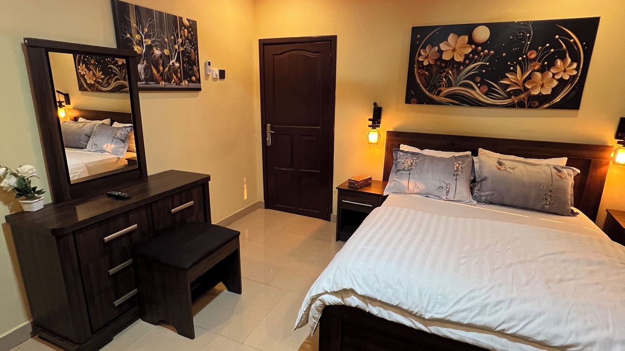 Photo of Bedroom in Madina
