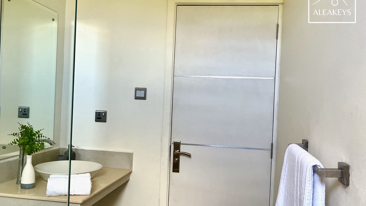 Photo of Bathroom in Calebasses