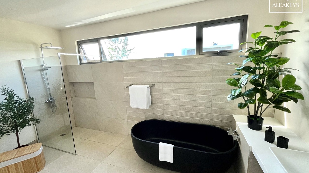 Photo of Bathroom in Calebasses