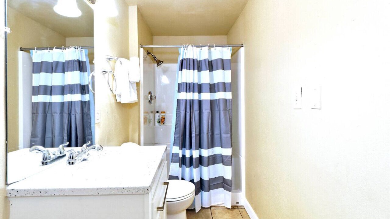 Photo of Bathroom in Highline