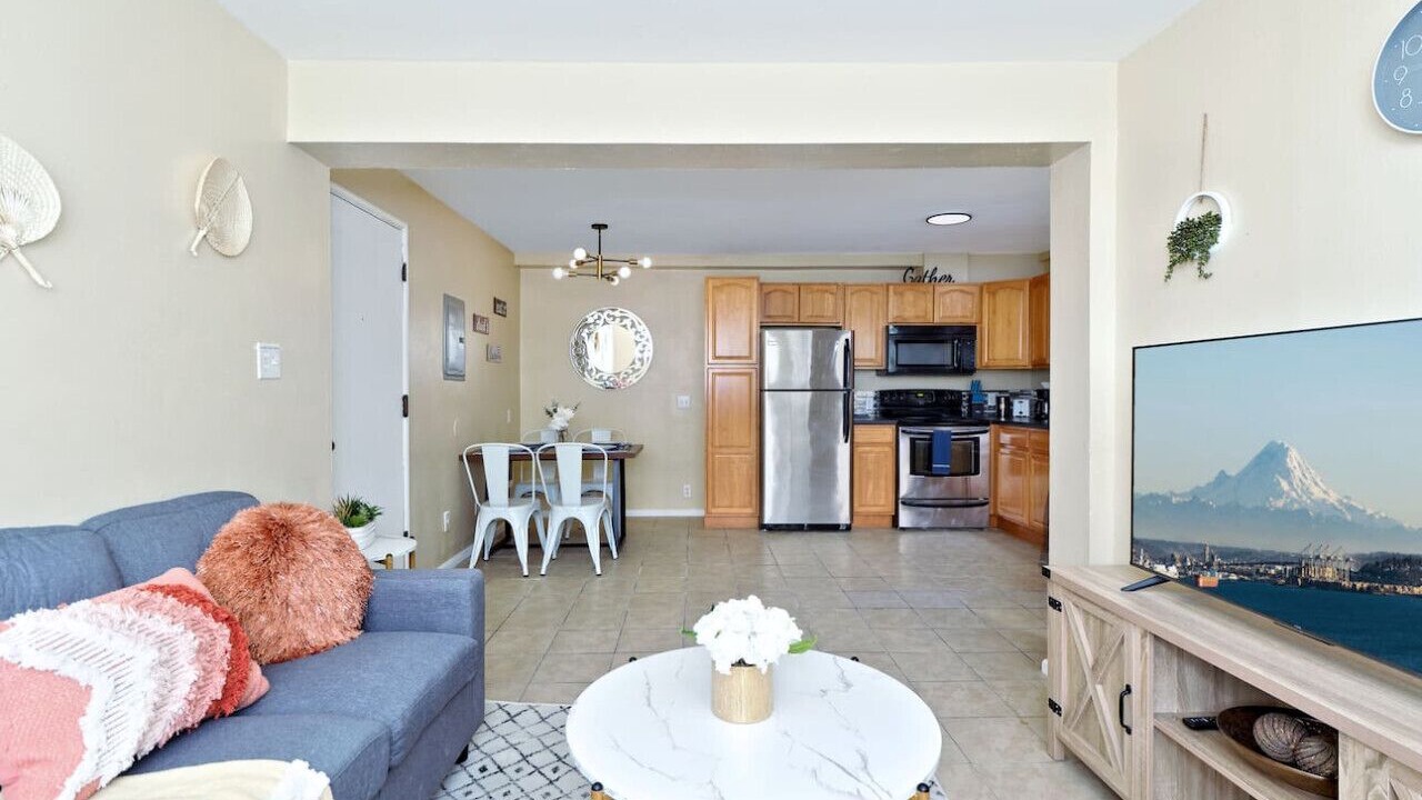 Photo of Livingroom in Highline